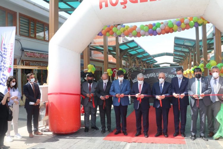 OUR CHAIRMAN OF THE BOARD ATTENDED THE OPENING OF THE KIRŞEHİR SHOPPING FESTIVAL ORGANIZED BY OUR CHAMBER WITHIN THE SCOPE OF THE 34TH AHILE WEEK CELEBRATIONS.